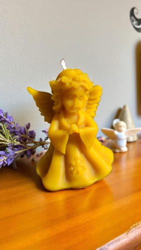 Angyal formájú méhviasz gyertya